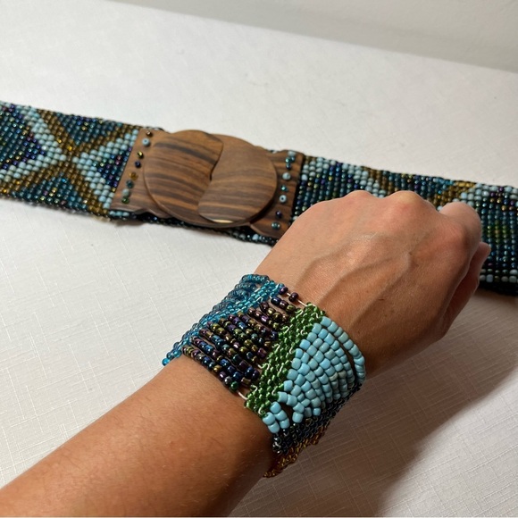 INDONESIA handmade Beaded Stretch Belt and Bracelet Set. Amazing bead work! - Picture 2 of 12
